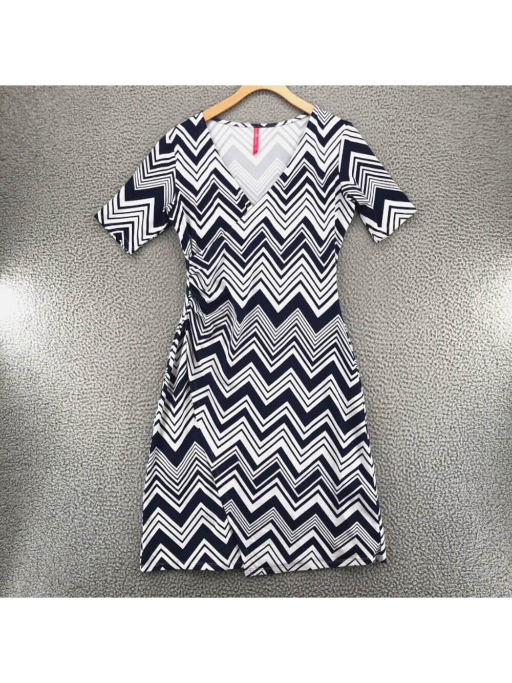 Ruby Ribbon Dress Womens Extra Small Navy White Chevron Faux Wrap Knit V Neck